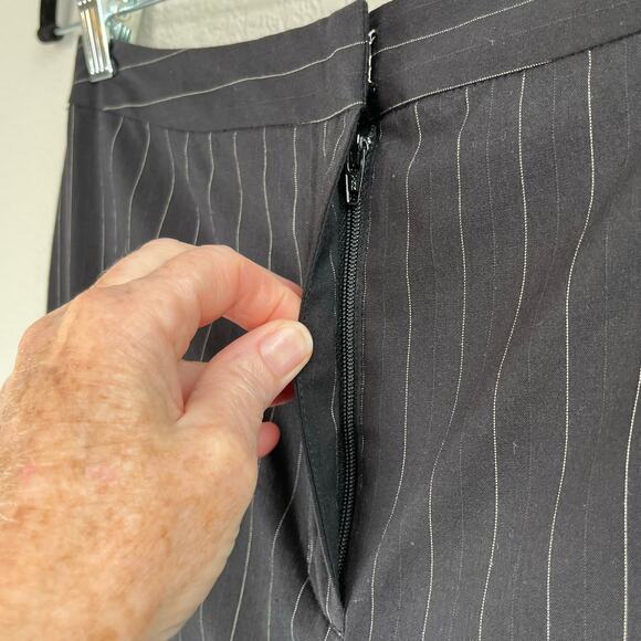 Charter Club High Rise Straight Black White Pinstripe Dress Pants Slacks NWT 6 - Picture 6 of 14